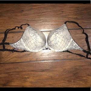 Victoria’s Secret Bombshell Bra